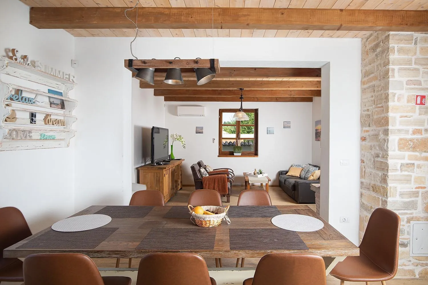 Villa Gracia Patricia Jursici